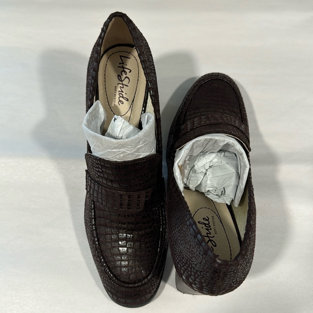 Women’s brown shoes